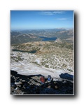 2005-10-16 Round Top (05) up high with Caples Lake and RT Lake